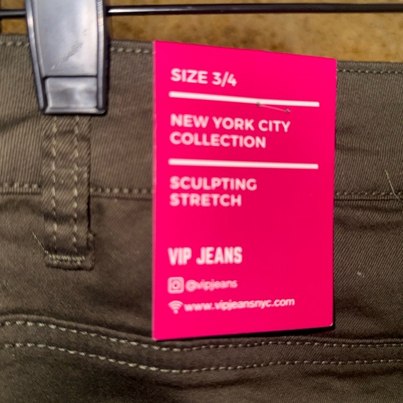VIP Brown Jeans with Pink Tags - Picture 6 of 6